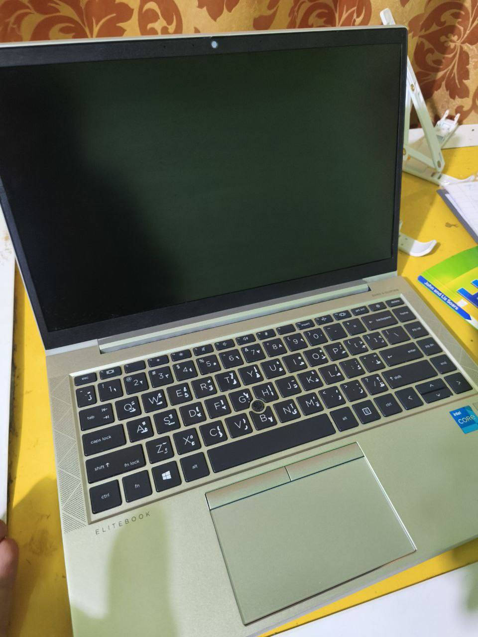 السلام عليكم 
لابتوب hp 
نوع: Elite Book 
المعالج: core i5 
الجيل: 11
الرام ssd 8G
كارت شاشه داخلي 4G
شاحن 65واط
السعر ٥٠٠ وبي مجال
استعمال قليل 
بطاريه ممتازه 
برامج الاوفس كامله
مكاني الديوانيه مركز
وتساب: ***********
