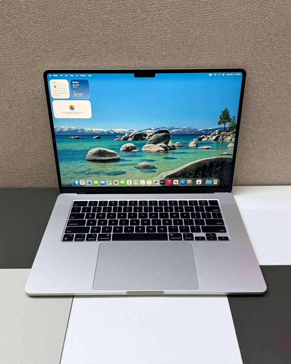 💻Macbook Air 🔺M3 2024🔺
⬛15 inch
256Gb hard
8 Gb RAM
🔻SILVER COLOR
🎁Box included 
٪نظافة ١٠٠👌
يوجد توصيل كل انحاء العراق
للمزيد من المعلومات التواصل على الخاص او على الرقم ***********
