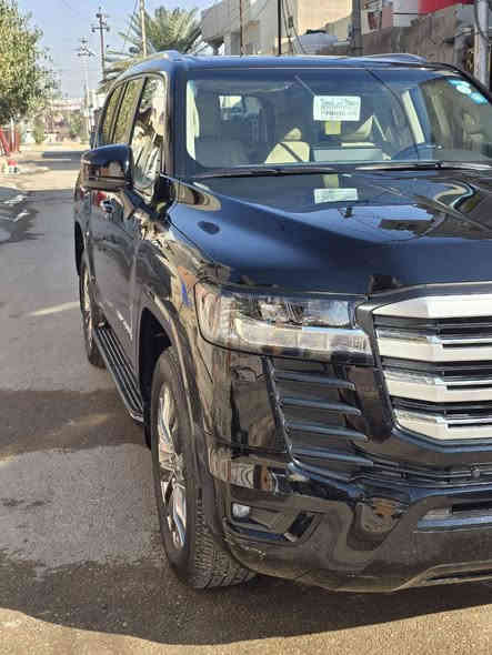 تويوتا  لاندكروزر 2023
GXR شركة SAS اصل 

* العداد ( 12 الف كم ) زيرو 

* ⁠

* رقم بغداد

* اللون : اسود 

* مغلفه ppf بالكامل

* محرك 6 سلند

* بصمات ابواب 

* اناره خارجيه ترحيبيه مع انارة ارضيه شعار لاندكروزر 

* ⁠شاشة دجتل 

* ⁠شاشات خلفية تطبيق

* فتحة سقف (سلايت)

*كشنات جلد بيجي

* كراسي كهرباء

* ثلاجة وسطية

* جنطة كهرباء 

* ⁠شاحن وايرليس

* ⁠حساس امامي خلفي 

(مكفول دعامي ل دعامي)

السعر (715)

رقم :- ‭٠٧٧٧ ٠٦٠ ٠٠٨٣‬
