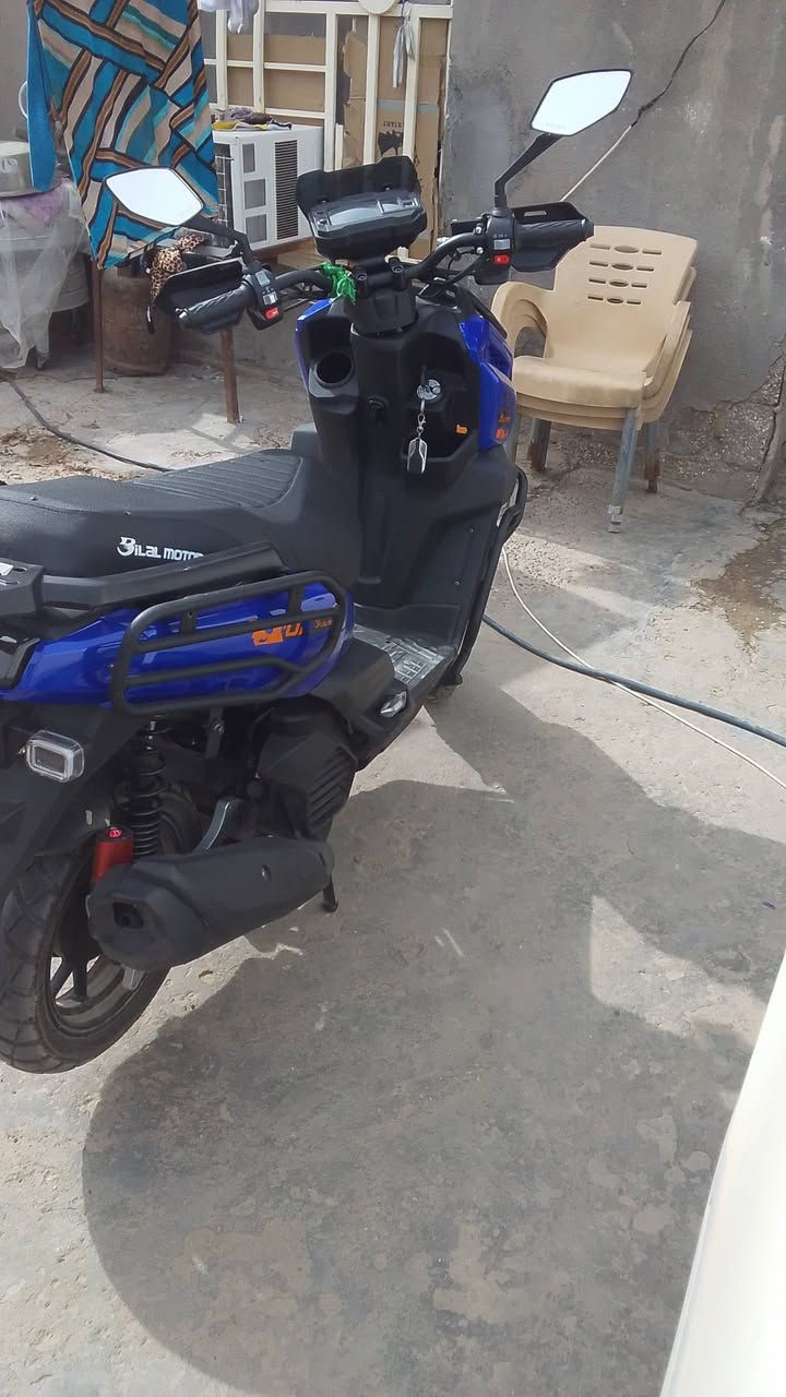 سلام عليكم شباب دراجه جبلي اباجي جديده صله 20يوم من طلعته من المعرض وعتزيت فلوس وريد ابيعه شراي بي خير ويدلل ما مشيه 616كيلو بعدي زيرو اول تبديل دهن اله مكان بابل سده الهنديه علكايه استفسار ***********
