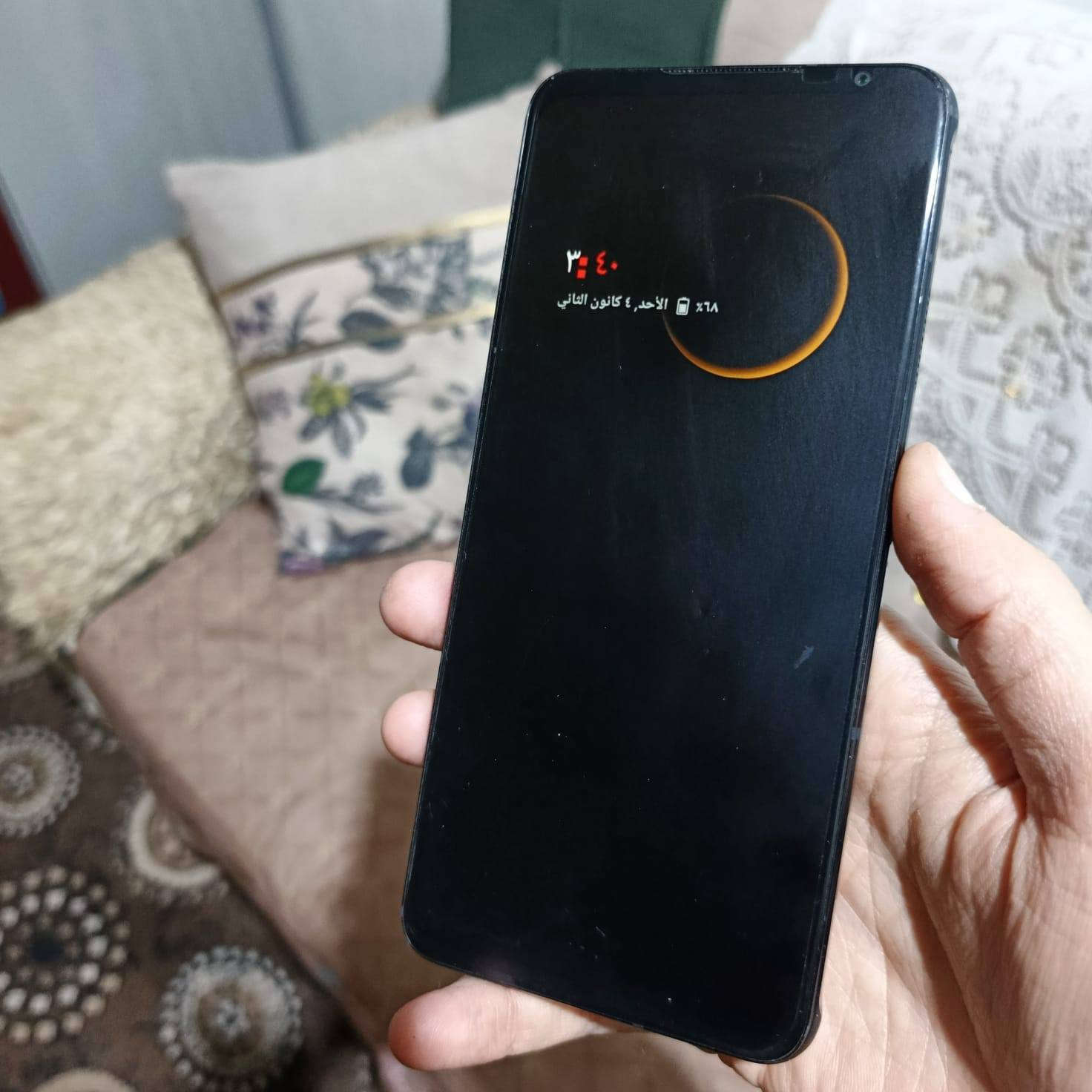 السلام عليكم اريد ماجيك 6 برو للبيع نسخ الشفافه ذاكره 512 رقم 18 ديالى بعقوبه سعره 300 وبمجال***********
