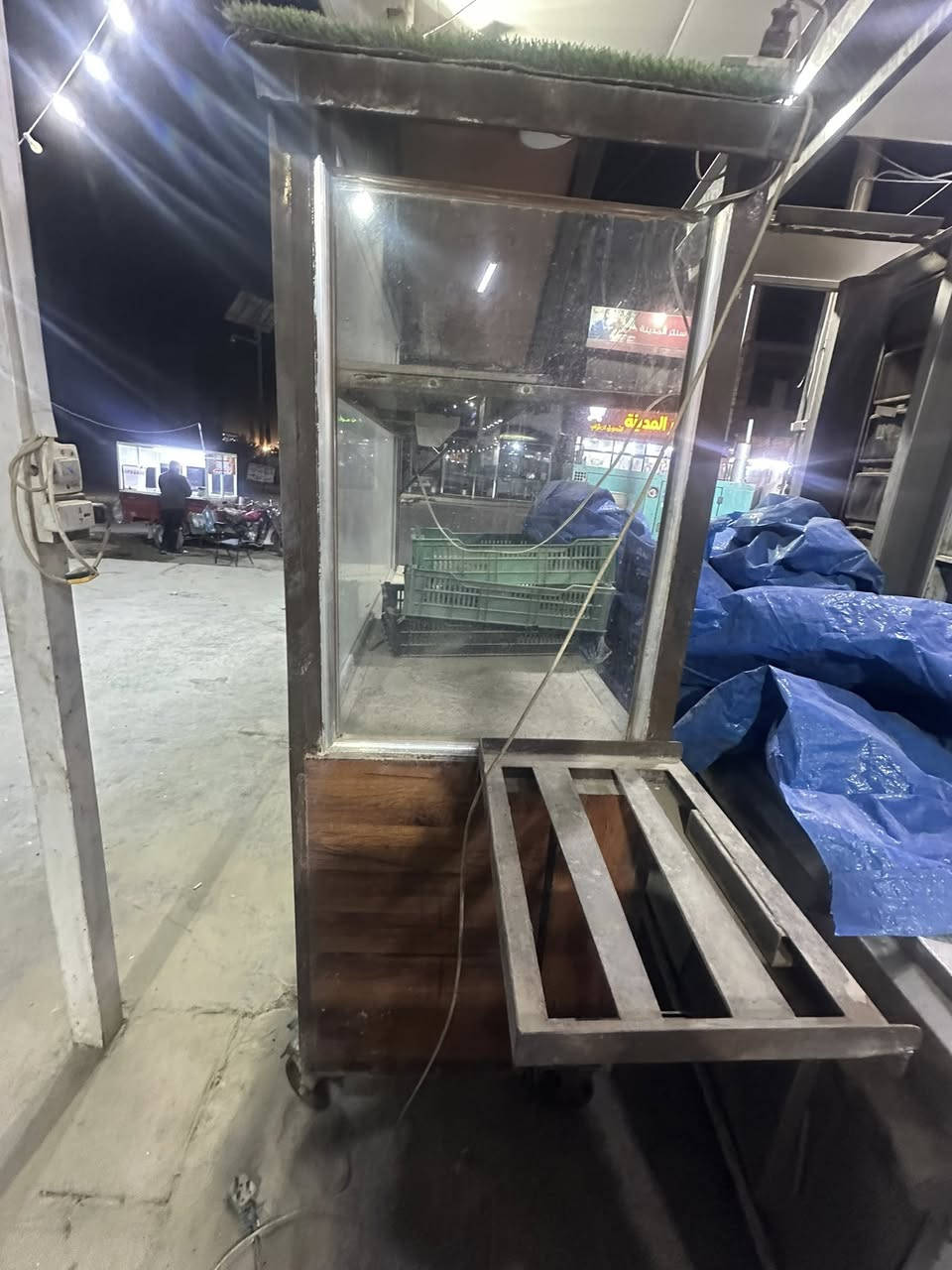 السلام عليكم
عربانه بركر 225جاهزه حته مكان كابسه صفح 
كرل 275
عارضه مقبلات 250 
كلهن شغلات بيهن محال واذا شلع هم بيهن مجال هواي 
مكاني بابل ***********
