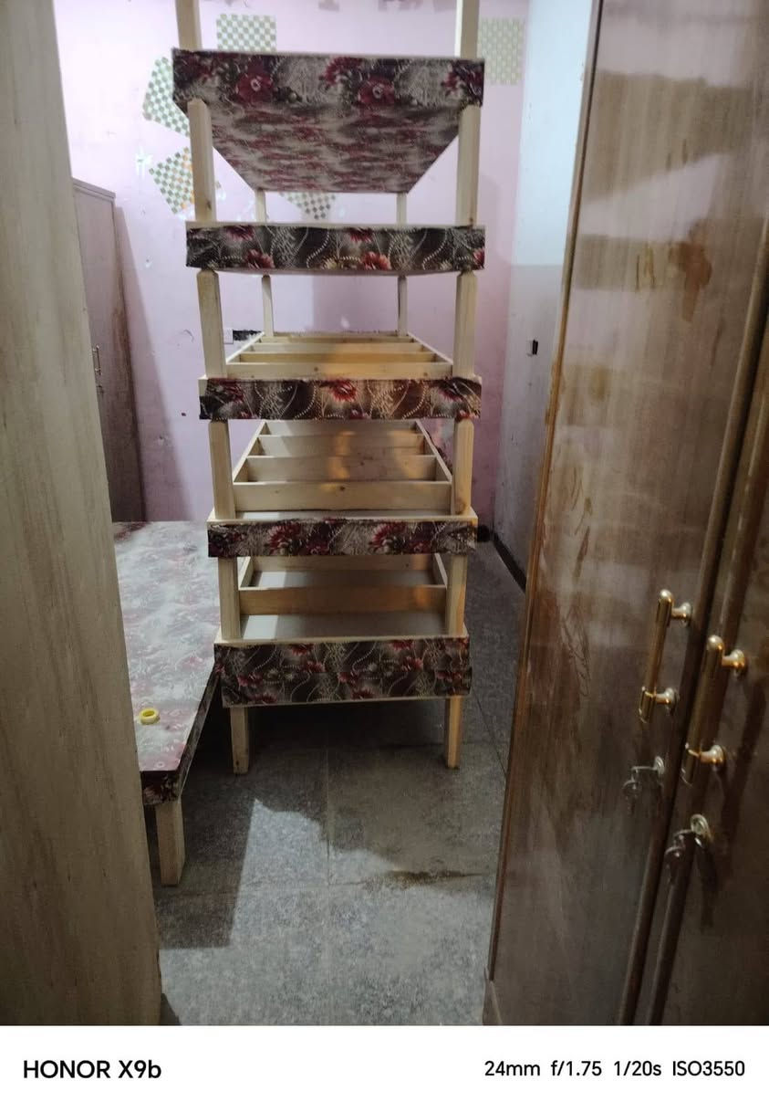 للبيع كناتير عدد 4 و جرابي عدد 6 جدد

للاستفسار الاتصال على الرقم ***********

العنوان حله حي المهندسين قرب مركز تأهيل الجرحى
