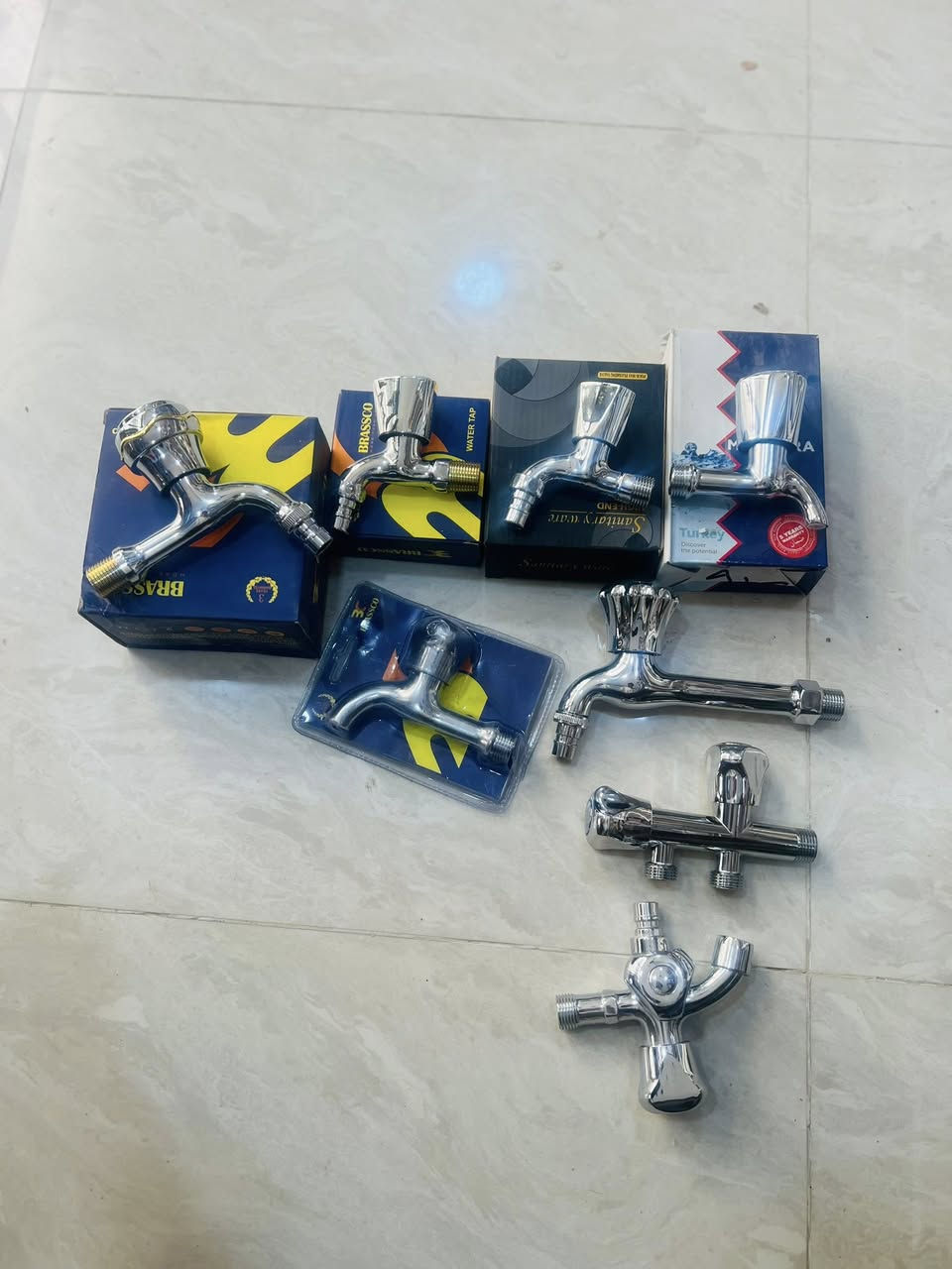 السلام عليكم اخواني توفرت بضاعة جديدة
________________________________

كاكات زواويه شرط الضمان نوعيه ممتازه 
ونوعيات وسط سعر3 الف ال 10 الاف
————————-——————•
حنفيات اصلي
حنفيات وسط
حنفيات عادي متوفر جميع الاشكال والنوعيات
————————————— 
قبق منهول باشكال والوان مختلف  سعر الف دينار فقط 💵 
العنوان السماوه مجمع ابن يقطين  قرب اسواق الحذاف متواجد من ساعه 7 صباحا لل10 مساء يوجد خدمة توصيل داخل المجمع فقط•


**إذا كنت صاحب هذا الإعلان وتريد حذفه لأي سبب، رجاءا أرسل رسالة إلى الدعم الفني**