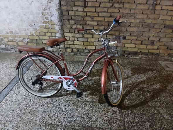 السلام عليكم بطه اوزان ثقيله للبيع كير بريك بنز حجم 26 السعر ١٢٥ وبيهه مجال  العنوان الامين الثانيه قرب جامع المحسن رقم الهاتف ***********
