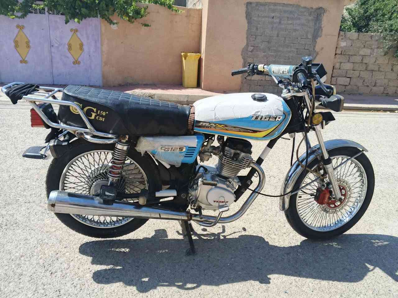 السلام عليكم مطور أربع كير لبيع (٢٠٢٤)✈️ تايگر🏍️ نشاط فول كهربائيات كله شغال ( ونضيفه)   لاصرف ولا بخار***********  ا  السعر 460 
 🏍️✈️
