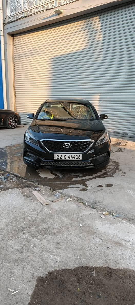 سوناتا2017لمتد فتحة شاشة مقاعد كهرباء تدفئة مقاعد كونترول مثبت سرعة كروز ابل كاربلي ااندرويداوتو  طخطخات بسيطة السيارةبيها جزء من التكمة جهة السايق و الباب الورة اليمنةو جزء من بالشاصي اليمنة بيهة تعديل سحب بس
رقمي *********** موجود واتساب
