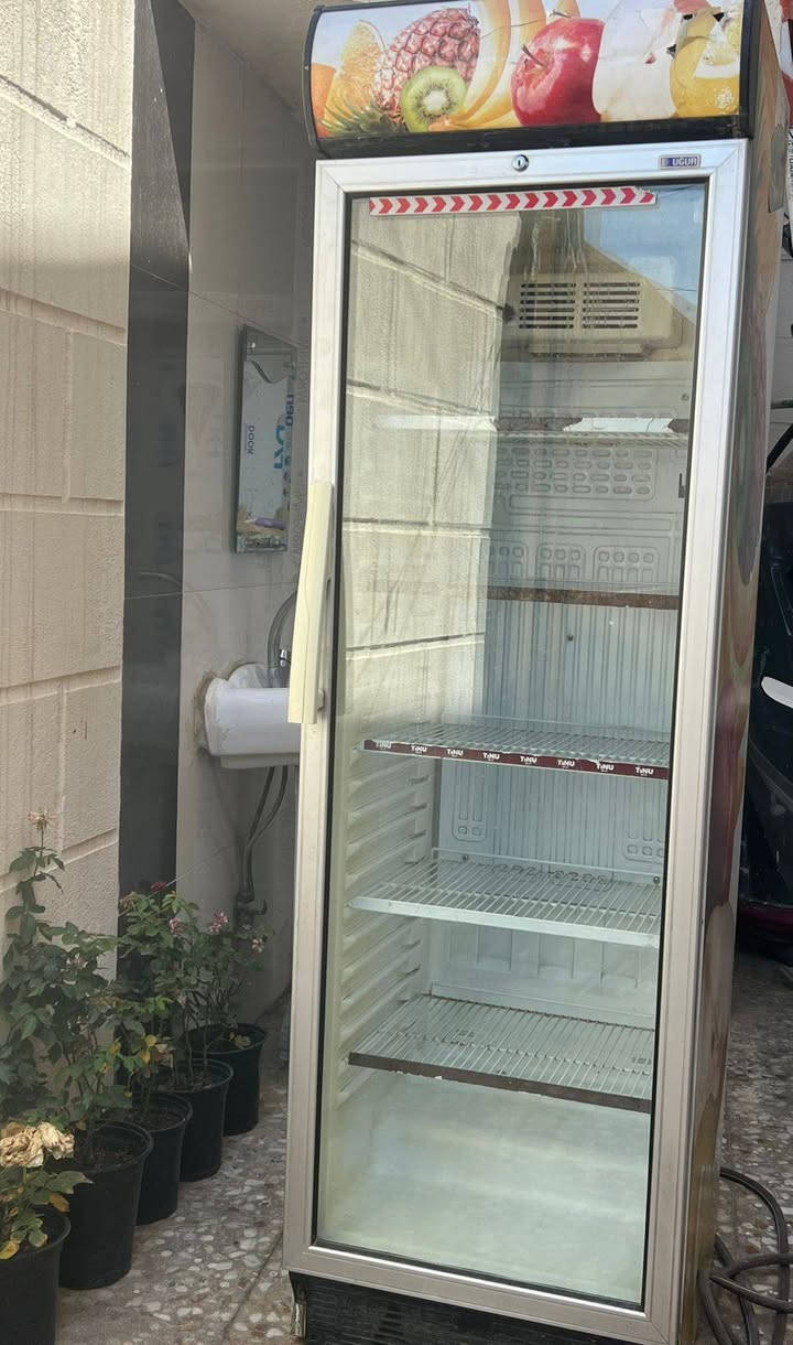 سلام عليكم
للبيع برادات عدد ٣ نضيفات حيل 
ورفوف NDF
شرط جديدات مستخدم قليل للاستفسار الاتصال *********** واتساب 
*********** او مراسله الصفحه
