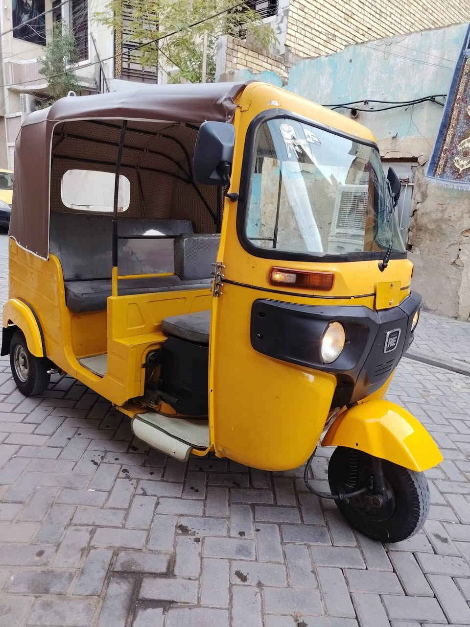 سلام عليكم تكتك موديل 2019 مرقمه تحويل بسمك لا تنقيص ولا تبخير السعر 4ملايين عنوان مدينه صدر قطاع 18 يريدها اتصل ***********
