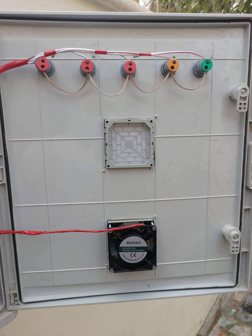 ‏كهربائي عام 💡❤️
‏
‏          بوري     سيمنز     تري
‏
‏ترتيب بوردات خارجيه +داخليه اسعار مناسبه ❤️
‏
‏للأتصال
‏
‏***********
‏
