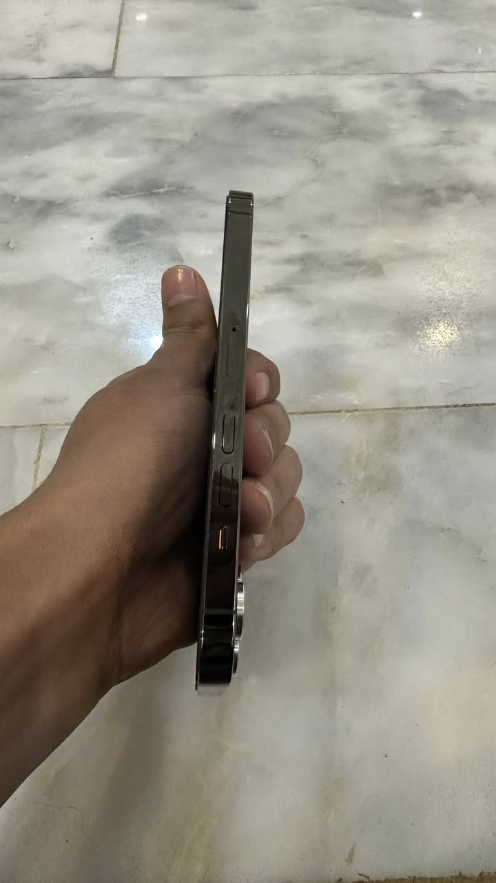 سلام عليكم 
ايفون ١٣ برو زغير 
ذاكره ١٢٨ 
جهاز وتر بروف مكفول 
بطاويه ٨٦ 
نموذج M
 سعر ٥٢٥ 
مكان بغداد ***********
