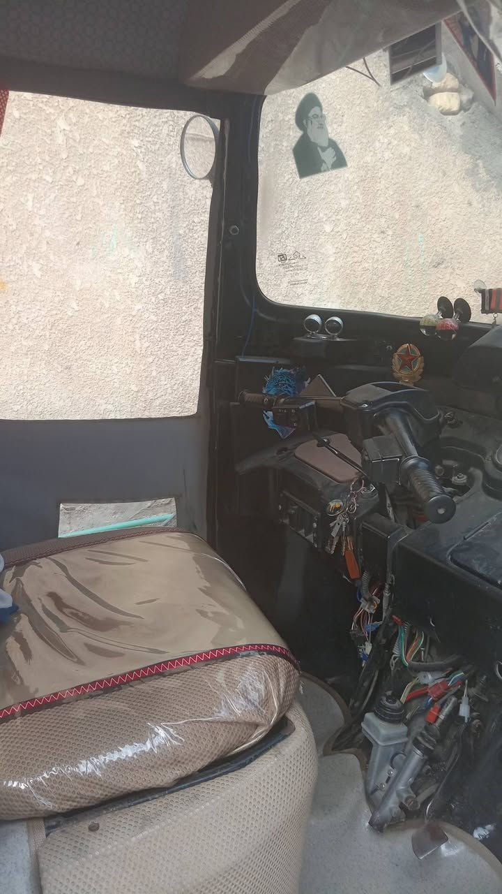 سلام عليكم تك تك للبيع مديل 17 محسوبه عل 2018 مصبوغه عام صبغه حلوه أوراق كامله اتعهد بل ترقيم مكينه مكفوله من تنقيص او تبخير تخم تاير نضيف دوشمه نضيفه سفريات جدد (مكلف بل نشر) سعر 4 ملاين *********** مكاني كوت
