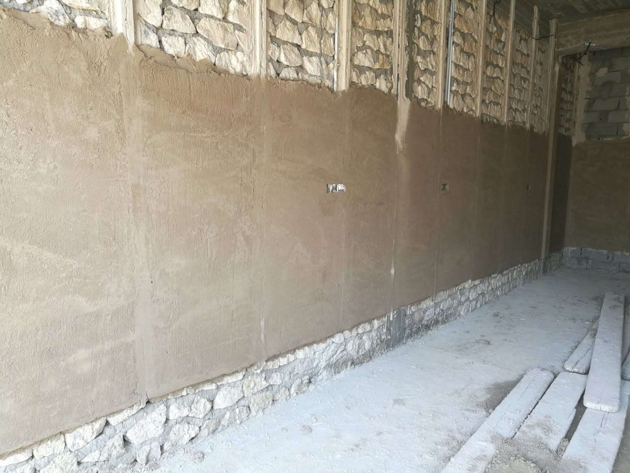 شغل صطار وبياض داخل هيت ***********
الصطار : 3000 المتر
البياض : 2000 المتر
