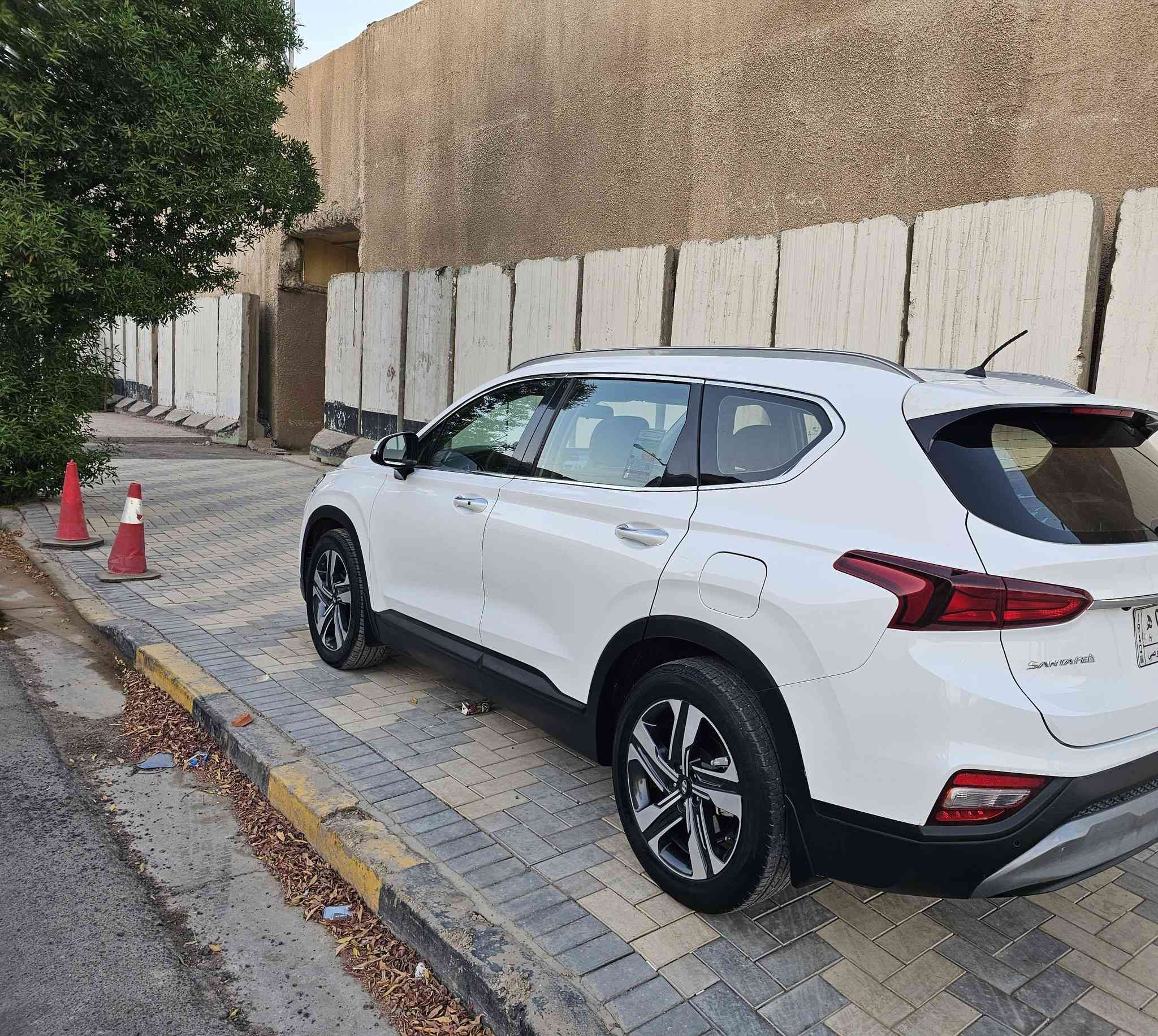 سلام عليكم
سنتافي خليجي مديل 2019 بدون صبغ رقم بغداد محرك 6سلندر 7 راكب بصمه تشغيل وتشغيل عن بعد شاشه كامره خلفيه كامره اماميه مري شفط كشنات كهربائي تحكم استيرن كروز سرعه اربع انضمه قياده ويل كب حجم 19 حساس خلفي ثلاث قطع تبريد داخل مطعم لونين وباقي الموصفات المعروفه مكاني بغداد سعر 225 ورقه وبيه مجال رقمي ***********
