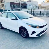 كيا فورتي موديل 2024رقم بغداد سنويه بسمي شخصيا ماشيه 12الف  مواصفات نص...
