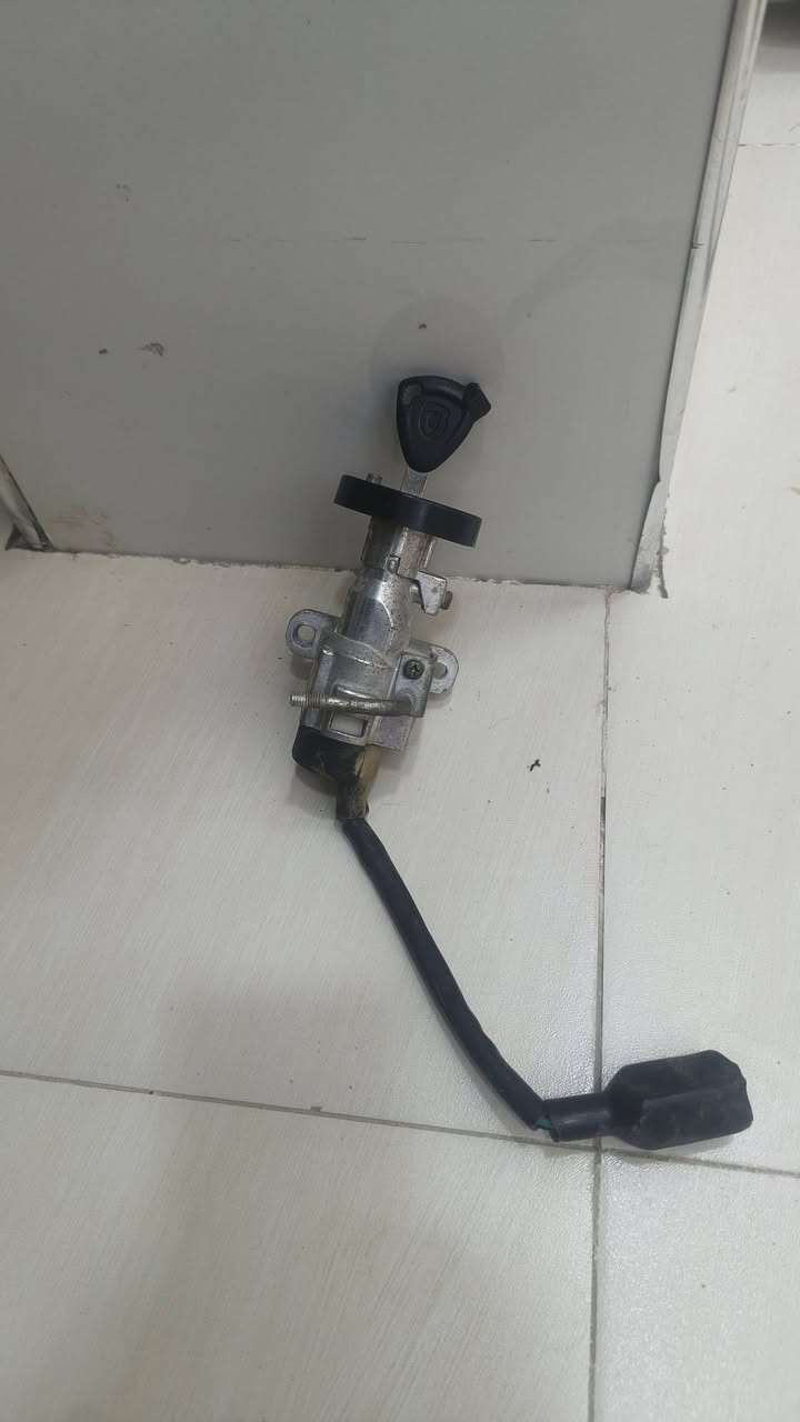 غراض fs صيني للبيع المكان ميسان العمارة ***********
