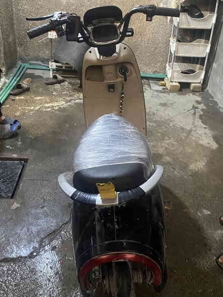 سلام عليكم دراجه للبيع  سعر200  دراجه نضيفه وسرعته حقيقي45 لتواصل(***********) واني لا ما معتاز جان ما بعتهة
