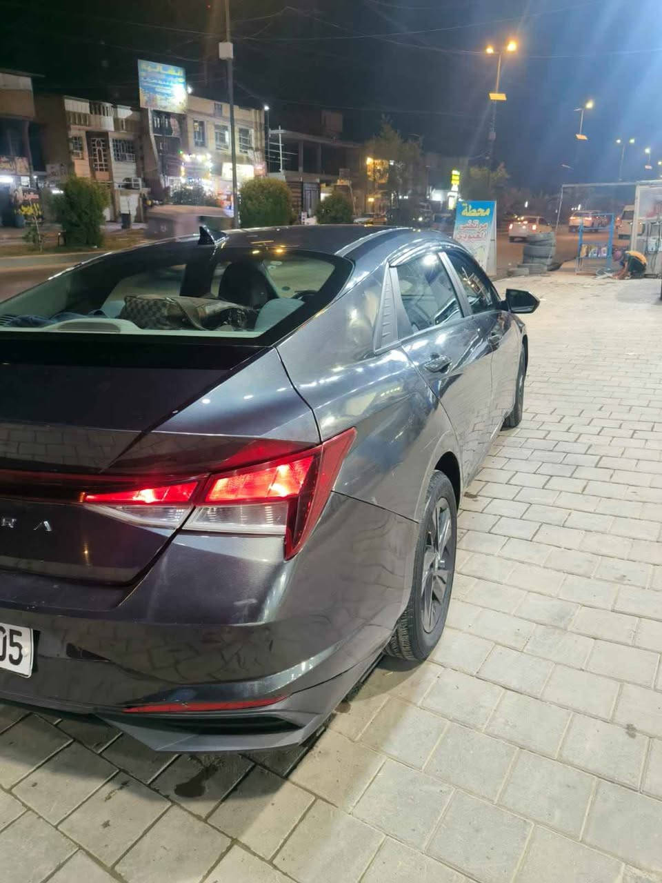 النتر ٢١
سياره بيها طخات بسيطه وبيهه قطعتين صبغ بامريكا واهنا صار بيهه قطعة صبغ 
رقم الهاتف *********** بغداد, العراق
