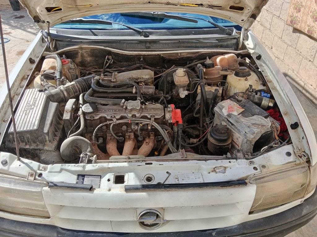 استرا استيشن موديل 93 سنوية مشروع وطني بأسمي بيها بطاقة بانزين 
حجم 20 صبغ عام 
السعر 38 
*********** كركوك, العراق
