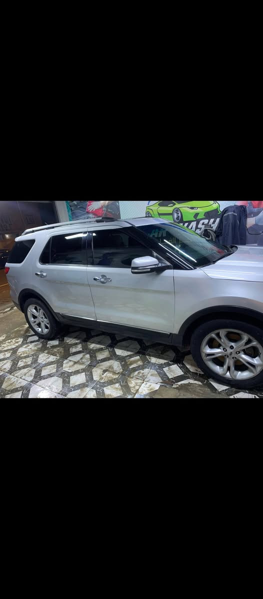 سلام عليكم 
فورد اكسبلور مديل 15
سياره جاهزه من كشي اي نقص مابيه تاخذه ربع ماذب عليه 
سنويه كامله رقم ذي قار تحويل ثاني يوم  
سياره فول 
تحكمات   +. بانوراما  +. كشنات كهرباء  هواي هواي مواصفات بيه مفوله للخير حادثه مابيه قوي 
فقطط صبغ حزام بدون ضرر اثررر جراد وحادثهه مال امريكيه جاملغ فقط  لا شاصي ولا اي شي وباقي سياره جاهزه 
سعر ١٤٥ 
مكانه بصره.    
***********  تواصل البصرة, العراق
