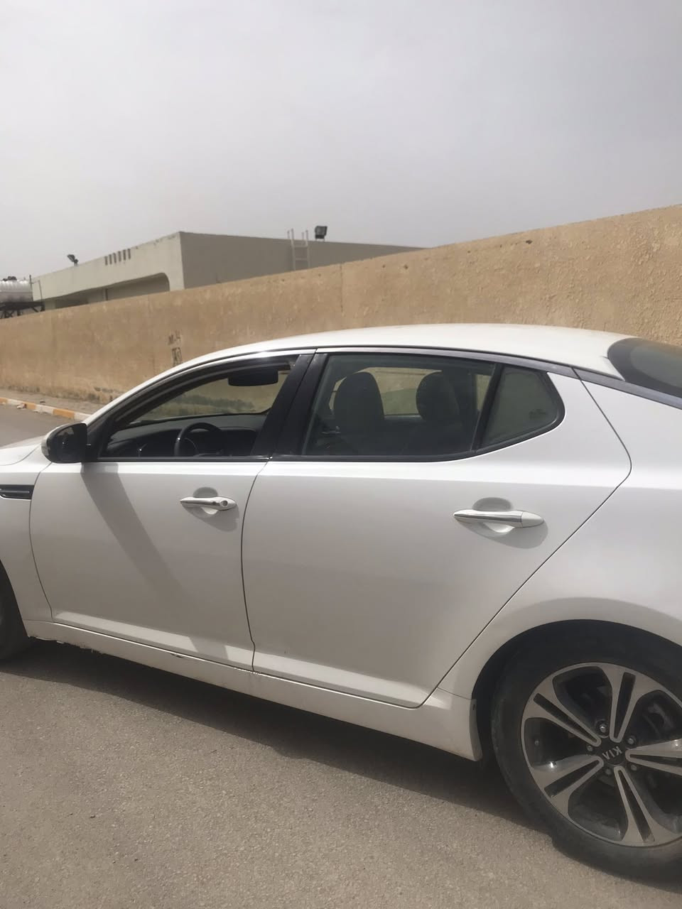 السلام عليكم
اوبتيما 2012 خليجي مكينه 2000 فول مواصفات من عده البنوراما بصمه مري شفط السيارة مكفوله كفاله عامه بيه رصعات كلش قليله رقم قادسيه للاستفسار ***********
