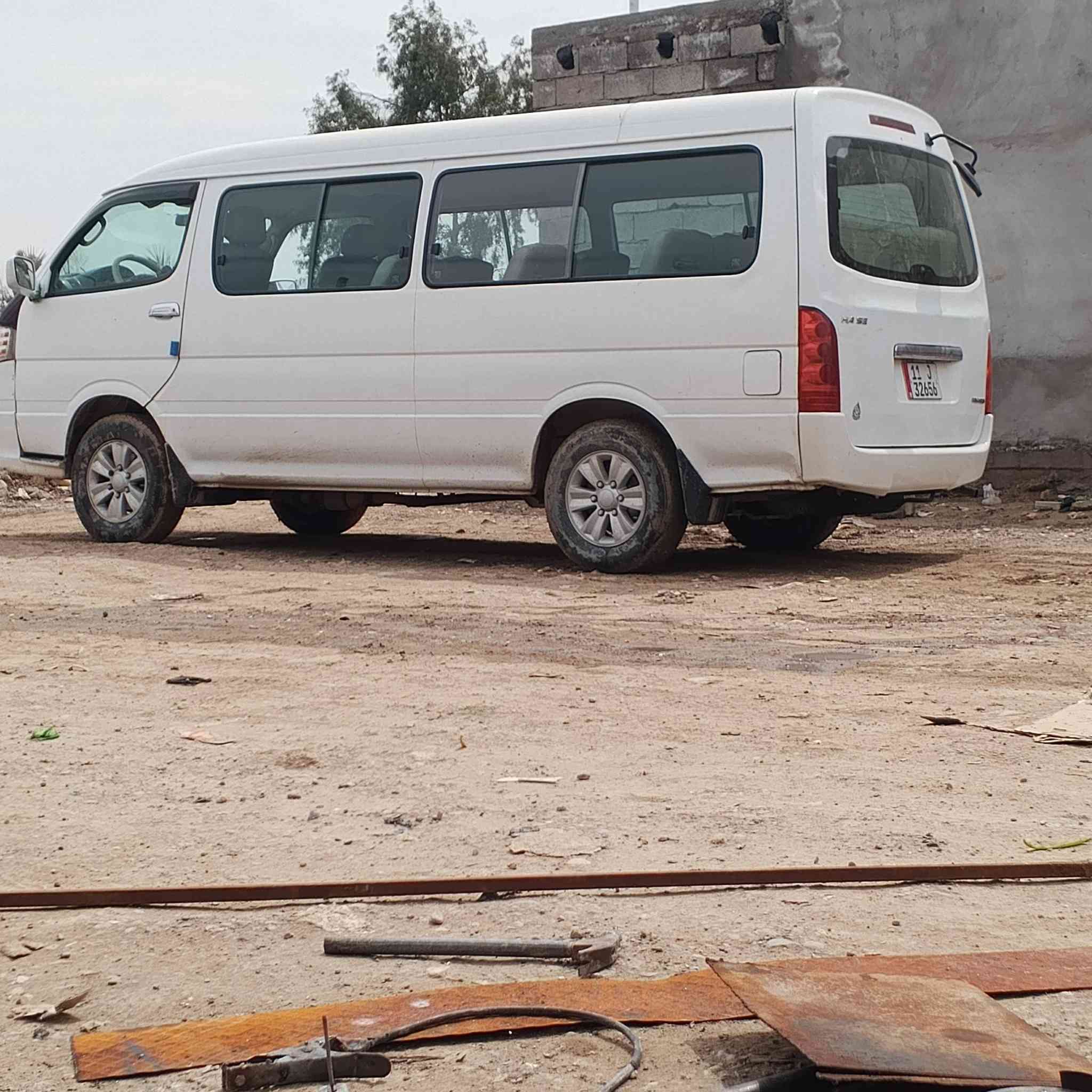 سلام عليكم سياره جنبي البيع مكفوله من گير مكينه مكاني بغداد المعامل الباويه سياره حره مصفره من هيئه وغرامات رقم بغداد سياره صاعده هزه ماتصعد هزه ***********.  اتصل واني خادمك
