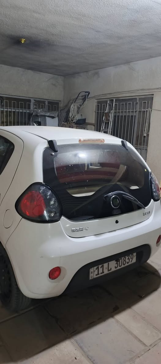 سلام عليكم 
باندا للبيع2013
مكفوله كفاله عامه 
عدا بارد باب سايق قليل
رقم بغداد
ماشيه 52
مكان سياره بغداد العامريه 
رقم***********
سعر 58وبيه مجال بسيط
