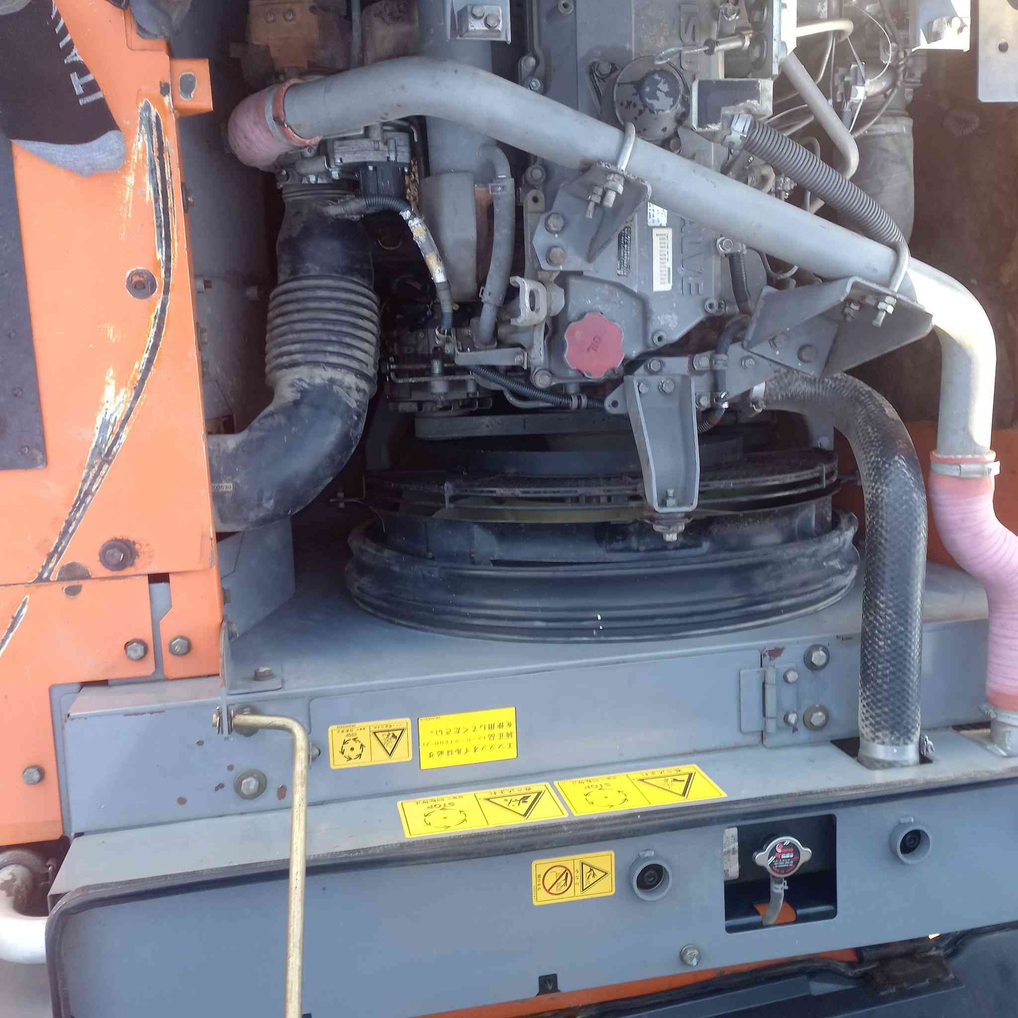 السلام عليكم للبيع حفاره بي فايف ٢٠١٤ كفاله عامه السعر ٦ شدات وبيهه مجال ***********
