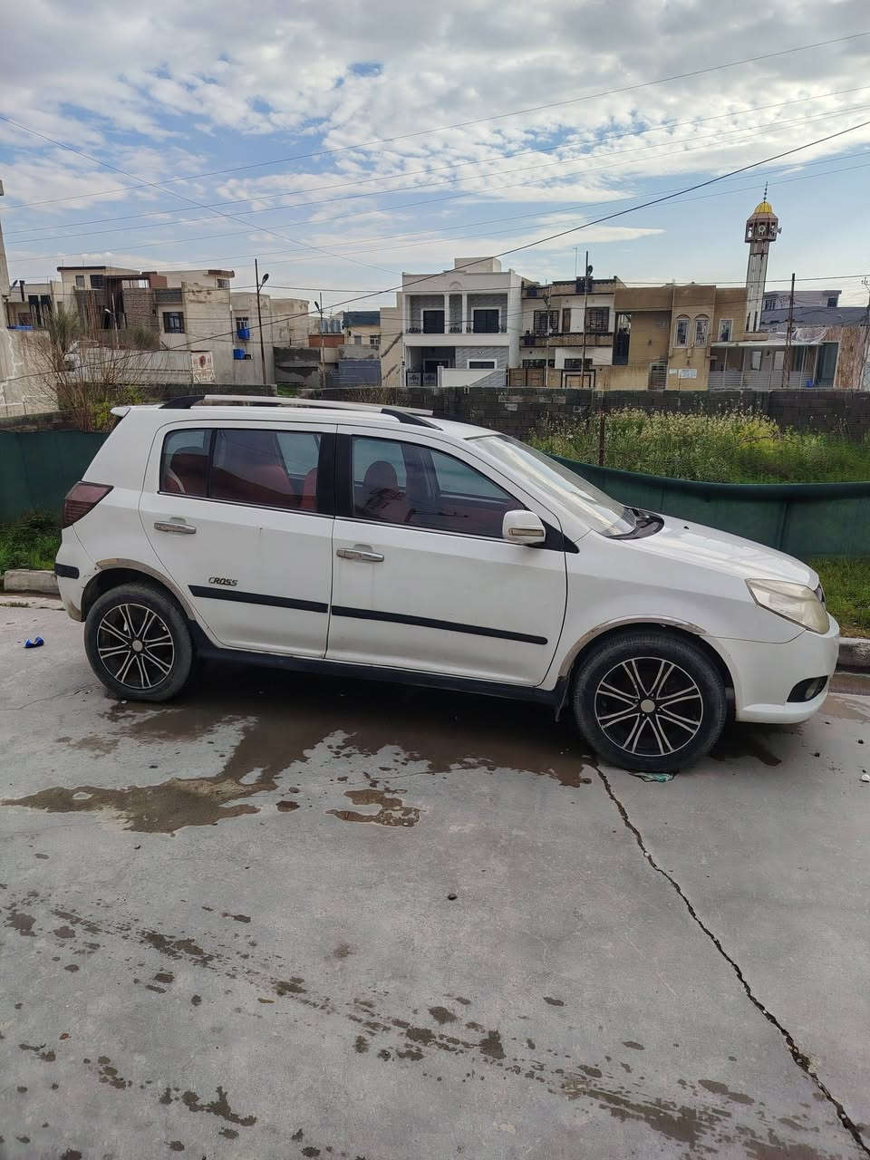 جيلي MK Cross للبيع موديل 2013 
شغالة طبيعي تبريد تدفئة فول
ومضبطة ومعمرة كامل
يحتاجلها صرف بسيط جدا
للشراء والتواصل
***********
