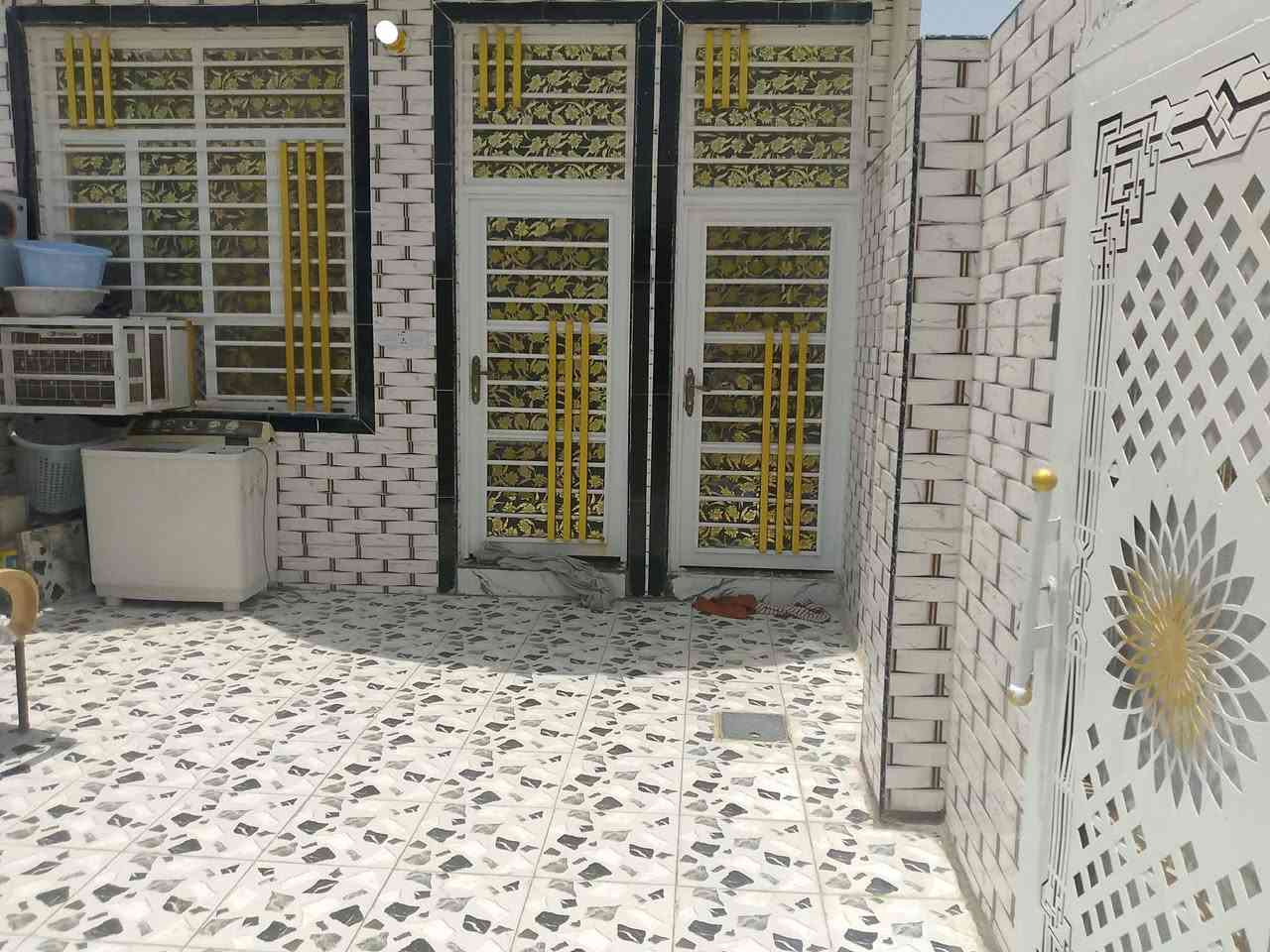 ✅ بيت للبيع – طابو صرف 🏡
📍 الموقع: بابل – الحلة – أبي غرق – حي المرتضى
📍 قرب مدرسة الخلق العظيم

📐 المساحة: 100 متر مربع
📄 نوع العقار: طابو صرف

✨ مميزات العقار:
✅ موقع هادئ ومناسب للسكن
✅ قريب من المدارس والخدمات
✅ فرصة جيدة للسكن أو الاستثمار

💰 السعر: 70 مليون دينار
🔹 ويوجد مجال للتفاوض 

📞 للاستفسار والتواصل:
***********
ينفع بالاقساط مقدمه 40 والباقي كل شهر 500
