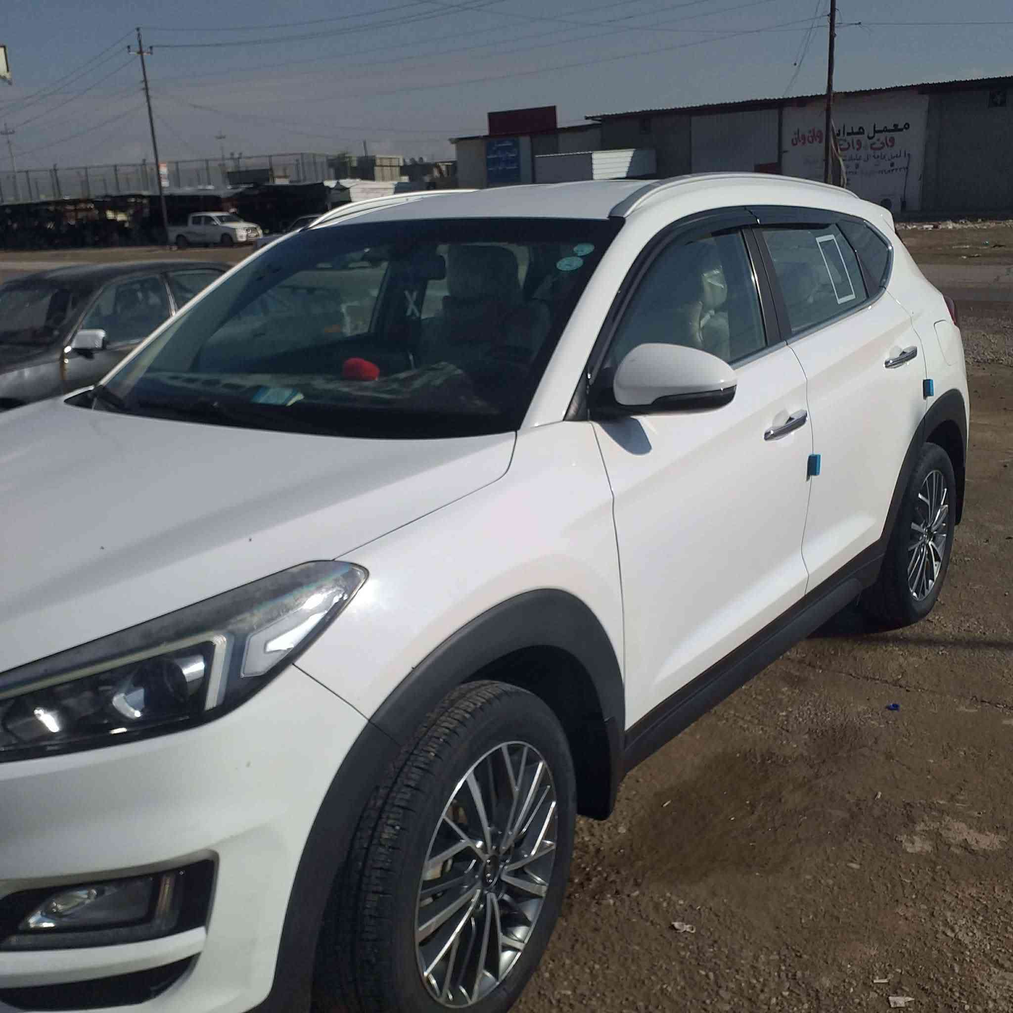 سلام عليكم 
توكسان 2019 (فول مواصفات)
السياره بدون ظرر (كلين)
باسمي شرط تحويل (تريد وكاله)
سنويه جديده (هزه جديده)
السياره جديدة مال جناي 
        (جاهزه). 
مكاني ناحيه القياره (العوسجه)
السعر (205) يرهم مراوس (كيا 2024) 
رقم (***********)
