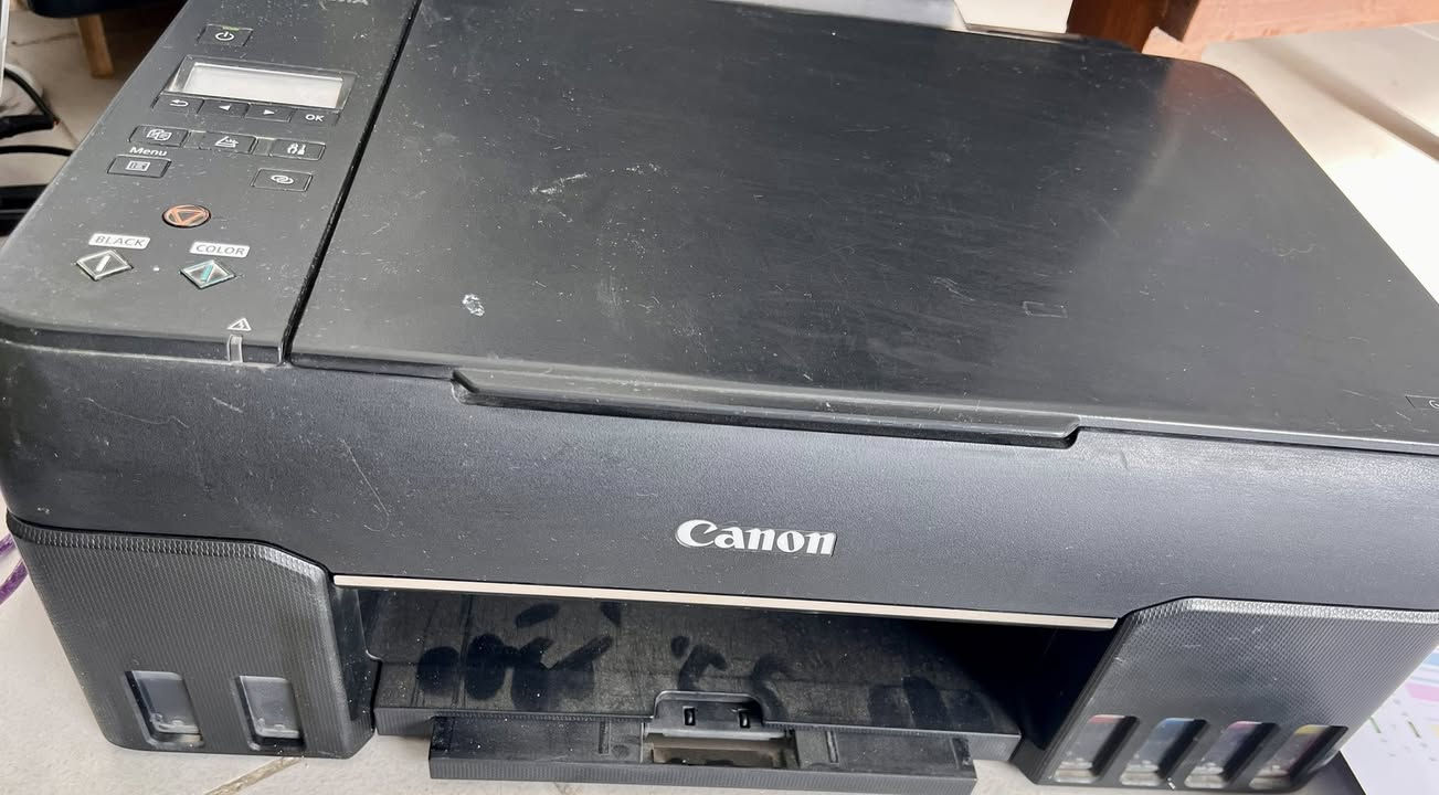 طابعه كانون G640غنيه عن التعريف 6الوان هذي صوره السعر 125


**إذا كنت صاحب هذا الإعلان وتريد حذفه لأي سبب، رجاءا أرسل رسالة إلى الدعم الفني**