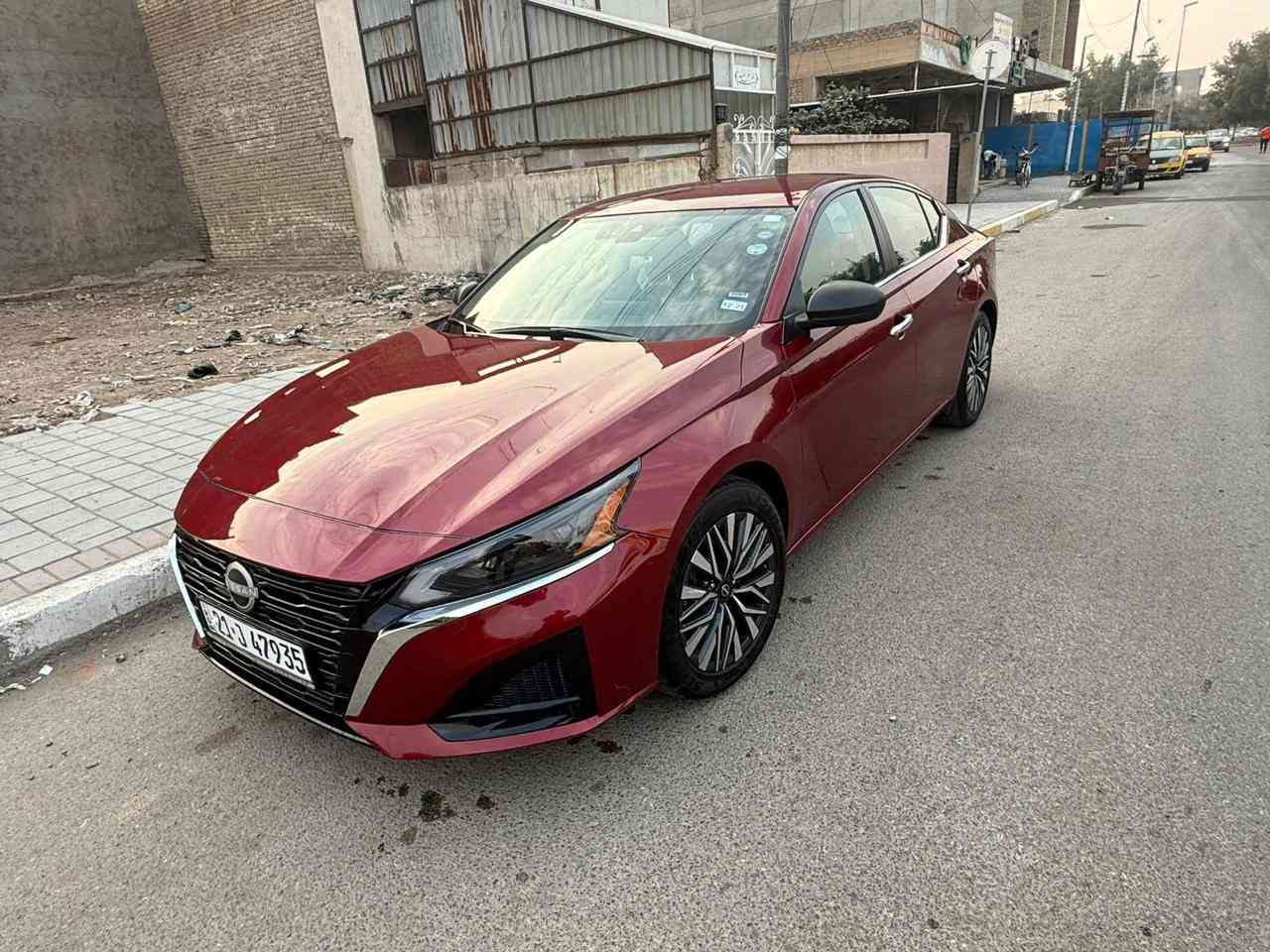 نيسان اليتيما ياباني اصل حادث كدامك جاملغ اتبدل ونصبغ وشويه من الباب صار صبغ هم تتابق لون 
موديل 2024 بدون ايرباك
السياره فول SV 
الSV معروفه مواصفات
بصمه تشغيل 
بصمه ابواب جهتين 
تحكمات ستيرن جهتين
شاشه جبيره 
شاشه اعطال وتحكمات 
كامره خلفيه
انضمه قياده
رادار امامي 
رادارات جانبيه
حساسات خلفيه
توقف ذاتي امامي 
توقف ذاتي خلفي 
لايت LED
محرك 2500 المرغوب 
السياره دخول جديد وترقيم جديد بأسمي
سياره موجوده بشارع فلسطين  
سعر هذا رقمي 
***********
