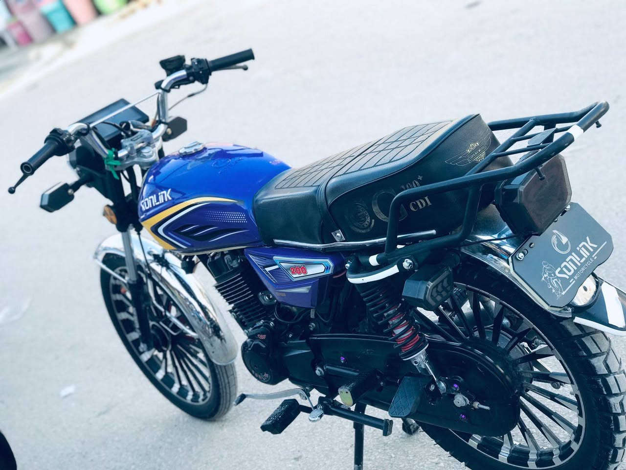 سلام عليكم دراجه للبيع شاينك موديل 2025 دراجه جديده ومكفوله اوراق سكنر محرك 200 السعر 800 وبيهه مجال مكاني النجف ناحيه الحريه الشراب يتصل ويدلل ***********
