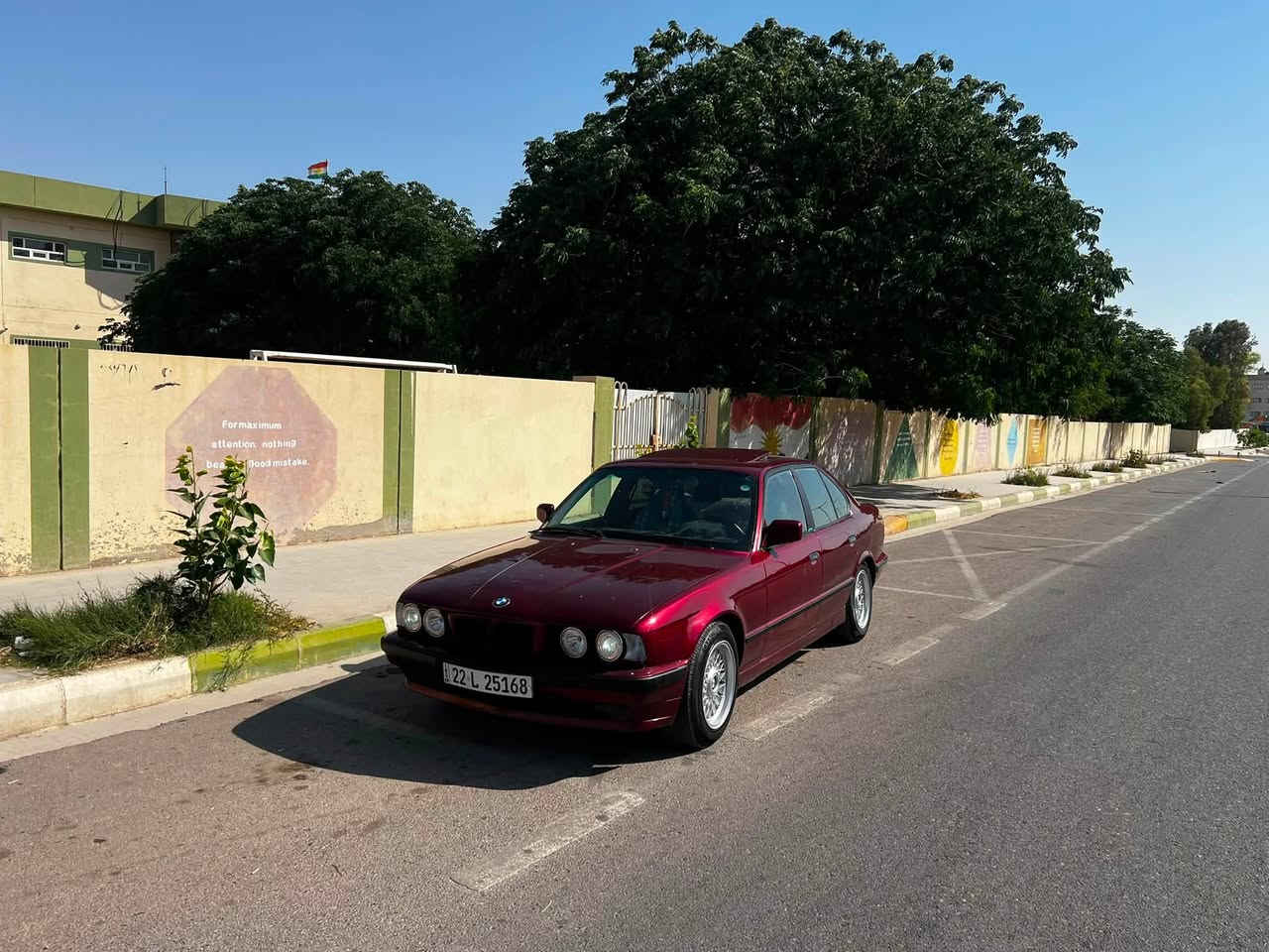 بيئم 1992 فول فول مواصفات 🇩🇪🚀
اصل 525 كبس گير توماتيك ماشاء الله كلش كلش قوي ✈️
گير محرك بشرط شرط بل باكيت شرط برغي ما مفتوح 
جامات كهرباء + سلايت + قفل مركزي + ويل كب + تبريد
منضومه كامل لايتات حلقه + لايتات زينون + استيرن ايرباك 
گيجات كلها شغال + بطاين مال باب بل باكيت 
تخم بلكات جديد + فيتبمب جديد + دهن گير جديد 
تخم تاير جديد شديتله + صدر امامي خلفي جديد 
الله شاهد ما مخلي برغي نقص بيها سياره مال جناي 
رقم سنويه هزه كله جديد لحد 2031  بسمي شرط تحويل 
شرط تجي برغي نقص مابيها ماشاءالله عبالك سياره موديل 
جديد
ابيع نقد فقط ~ رجاء اقرأ التفاصيل قبل ما تتصل 🤍
العنوان ~ كلار قضاء سليمانيه 📍
السعر ~ 58 وبيها مجال 💵💸
الهاتف ~ ***********
شرط تجي احلى من الصور ب الف قاط كلش جديده السياره
