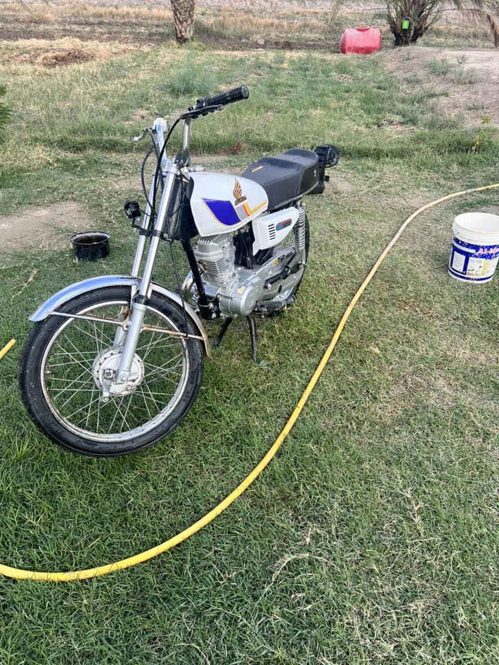 للبيع كلك مفتوحه ولفات سعر 450 وليها مجال بسيط مامتواجد ع لخاص رقمي ***********
