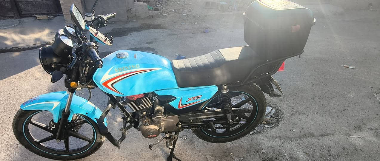 سلام عليكم ( دراجة شاينك موديل 25 رقم بغداد بعدها با اسم الشركة سيزر تحويل ثاني يوم سعر الدراجة مليون وسبعمية وخمسين
بيها مجال بسيط جدا 
1750000 بغداد بلديات قرب نادي الصناعة ***********
