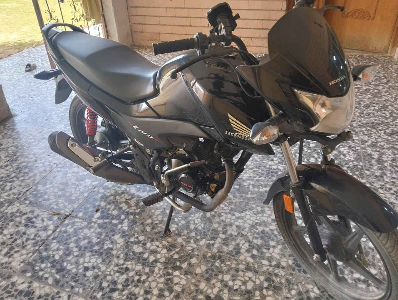 سلام عليكم شباب دراجة البيع مرقم بغداد مضمونه من كلشي المكان بغداد بل بلديات رقم ***********
