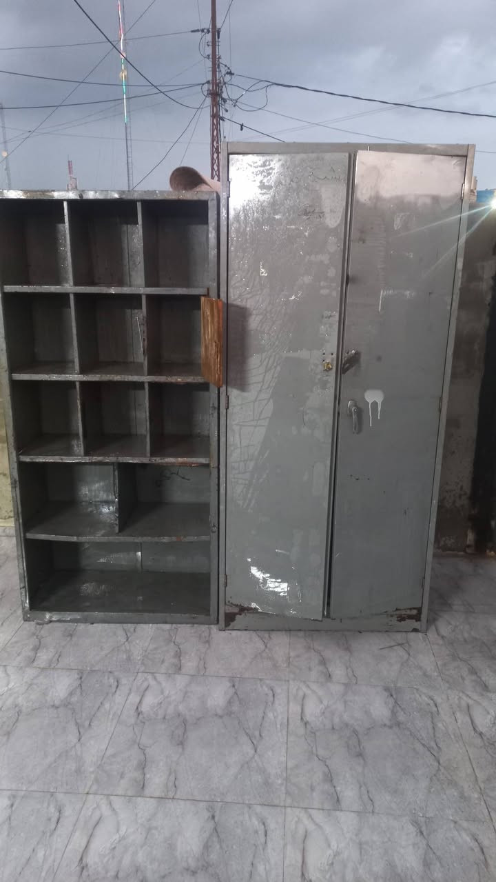 دولابات للبيع عدد اثنين للاتصال على الرقم ***********
