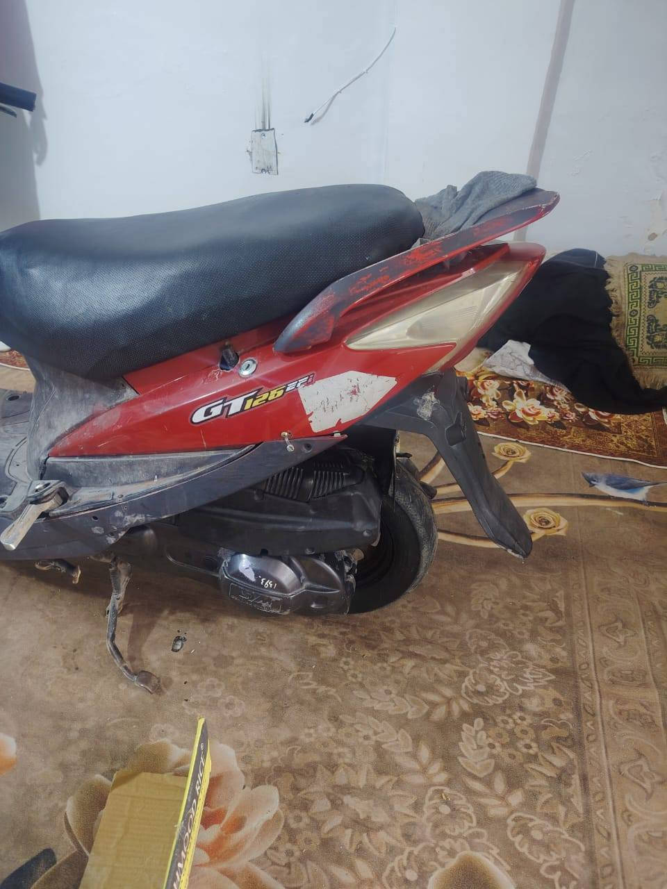 سلام عليكم جيتي ار صيني كوم حديد السعر 100هاذا رقمي *********** مكاني بابل سكندريه
