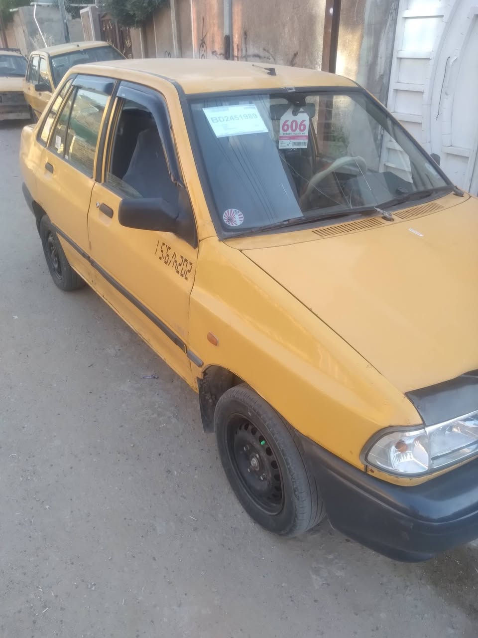 سايبه للبيع موديل ١١جاهزه رقم بغداد سنويه كارتونيه السعر ١٣وبيها مجال العنوان بغداد هاتف ***********
