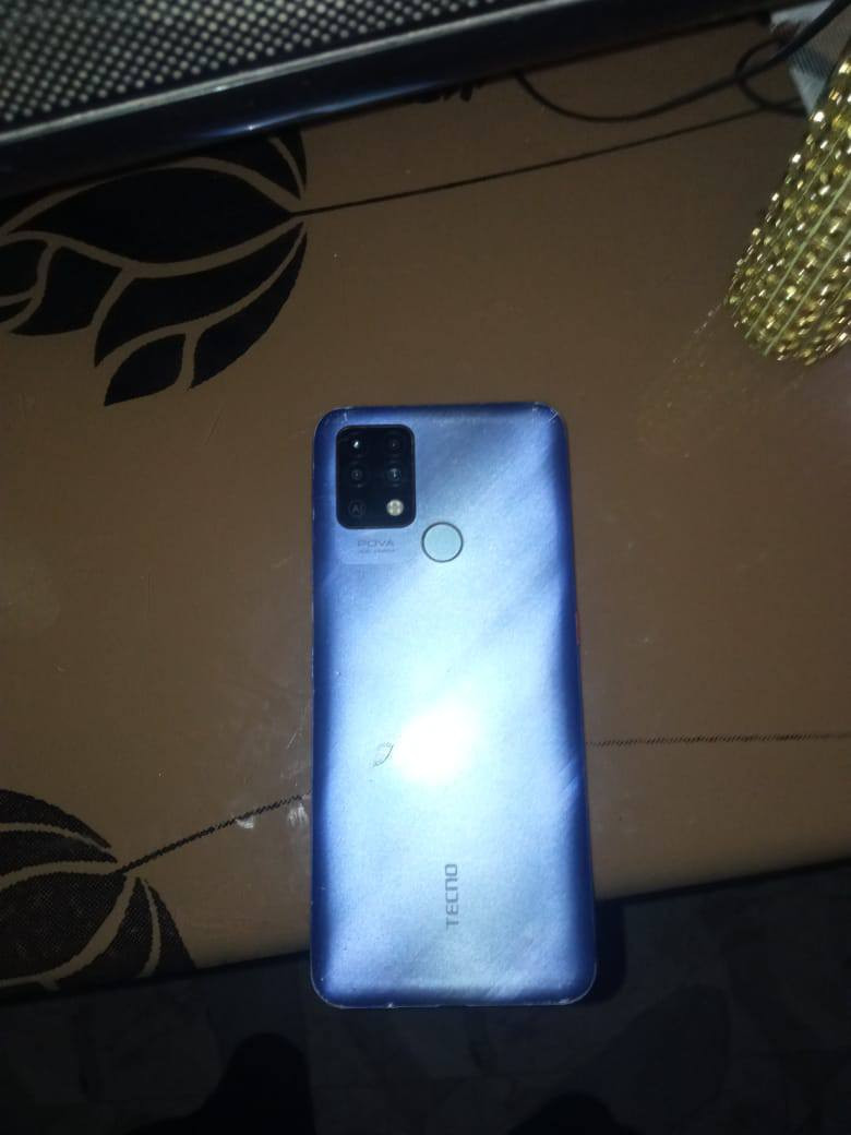 إسلام عليكم تلفون تكنو ال دي اي 7 للبيع اة مراوس 40فريم بوبجي  مكاني بابل ***********
