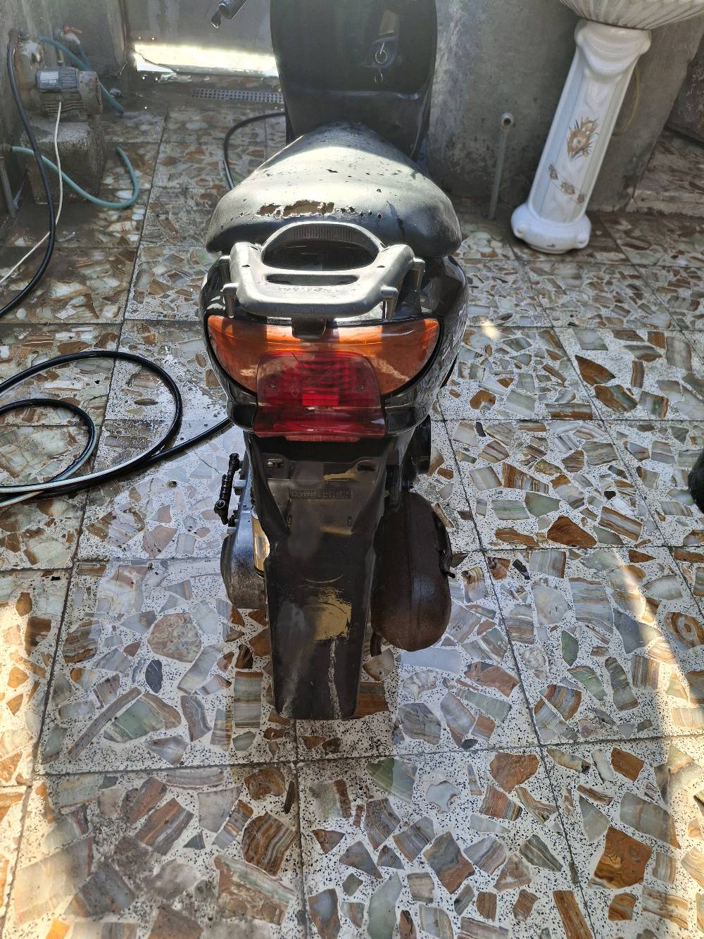 السلام عليكم عندي دراجه عصفوريه للبيع دراجه خير من الله مكينه مكفوله تايرات جدد  سلف هندر شغاله اي نقص مابيهه  بكاني نهايت حيور