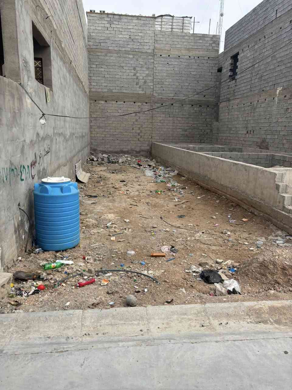 قطع ارض البيع ١٠٠متر زرعي مال محمدالايله جز الأول قريبه عل سوك
***********
