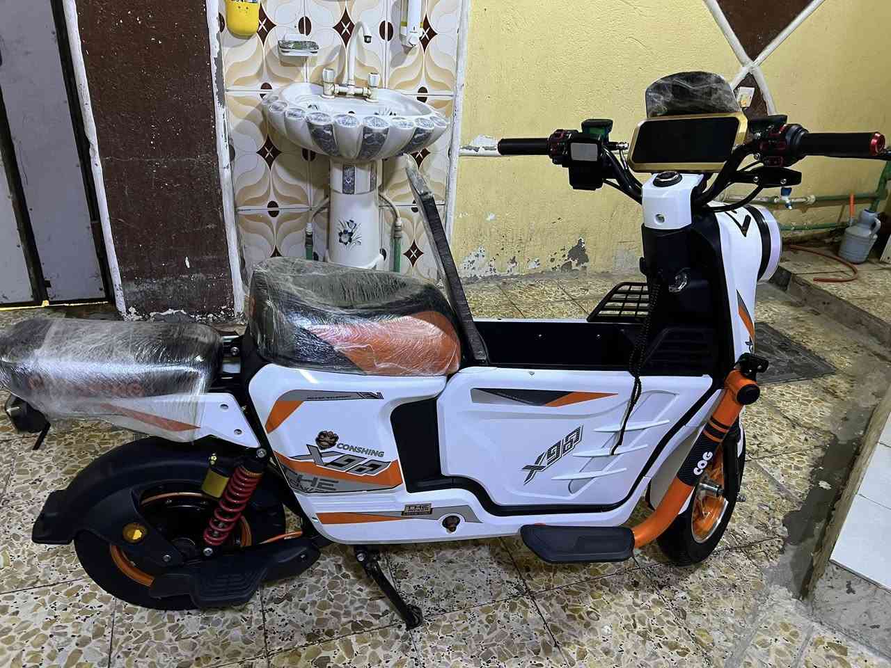 سلام عليكم دراجه شحن نوع X900 عنوان البصره  حي الحسين رقمي ***********
