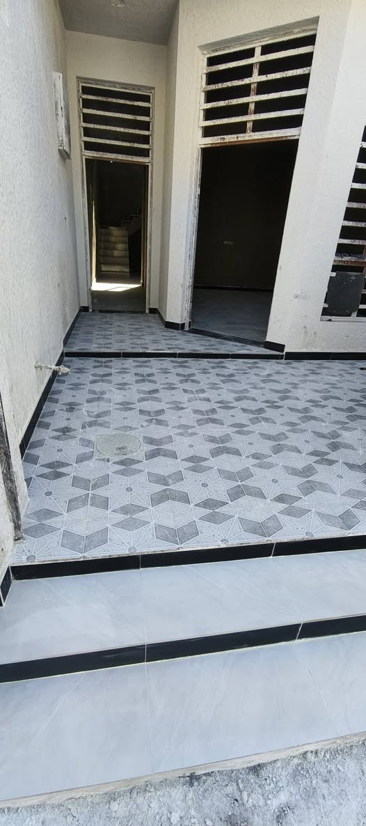 خلفة سيراميك 
جدار وارضيات وبايات درج
مغسله سيراميك
الواح سيراميك 
شلالات
مسابح
ديكورات نقشات
شغل يرضي الله 

قصد.......ونقد ...🌹

***********      + واتساب 
***********
