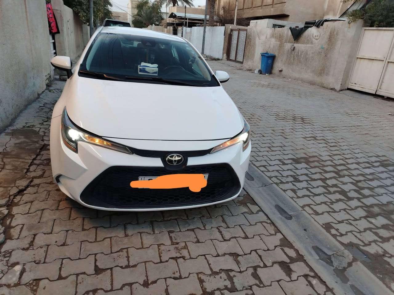 كورلا موديل 2021 ترهم  مراوس او بيع
⭐️مكينة1800
⭐️وارد أمريكي  فئة Le
⭐️اللون ابيض ثلجي
⭐️الداخل اسود ملكي 
⭐️حادث بداية  بنيد فقط( مبدل او مصبوغ نفسة) مامتأكد دعاميه اماميه بلاديه 
وبيها باردات بالجاملغات الأمامية
حسب ماموضح بالسونار
⭐️كير ومكينة وصدر وتبريد مكفولات
⭐️السيارة جاهزة ومناقصها اي شي
ايرباك برده وراجع سستم 
⭐️مكان السيارة بغداد
⭐️راديترات شوته لايت بلادي
تخم تاير جديد
ماشية 96وقابل للزياده
ويل كب 
السياره باسمي هزه وفحص ورقم جديد اربيل مكاني بغداد
***********
***********
