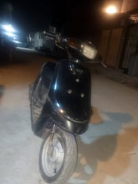 دراجه بطه للبيع  شاصي مكفول مكينه نضيفه  تشتغل هندر لايت شغال اشاير شغ...