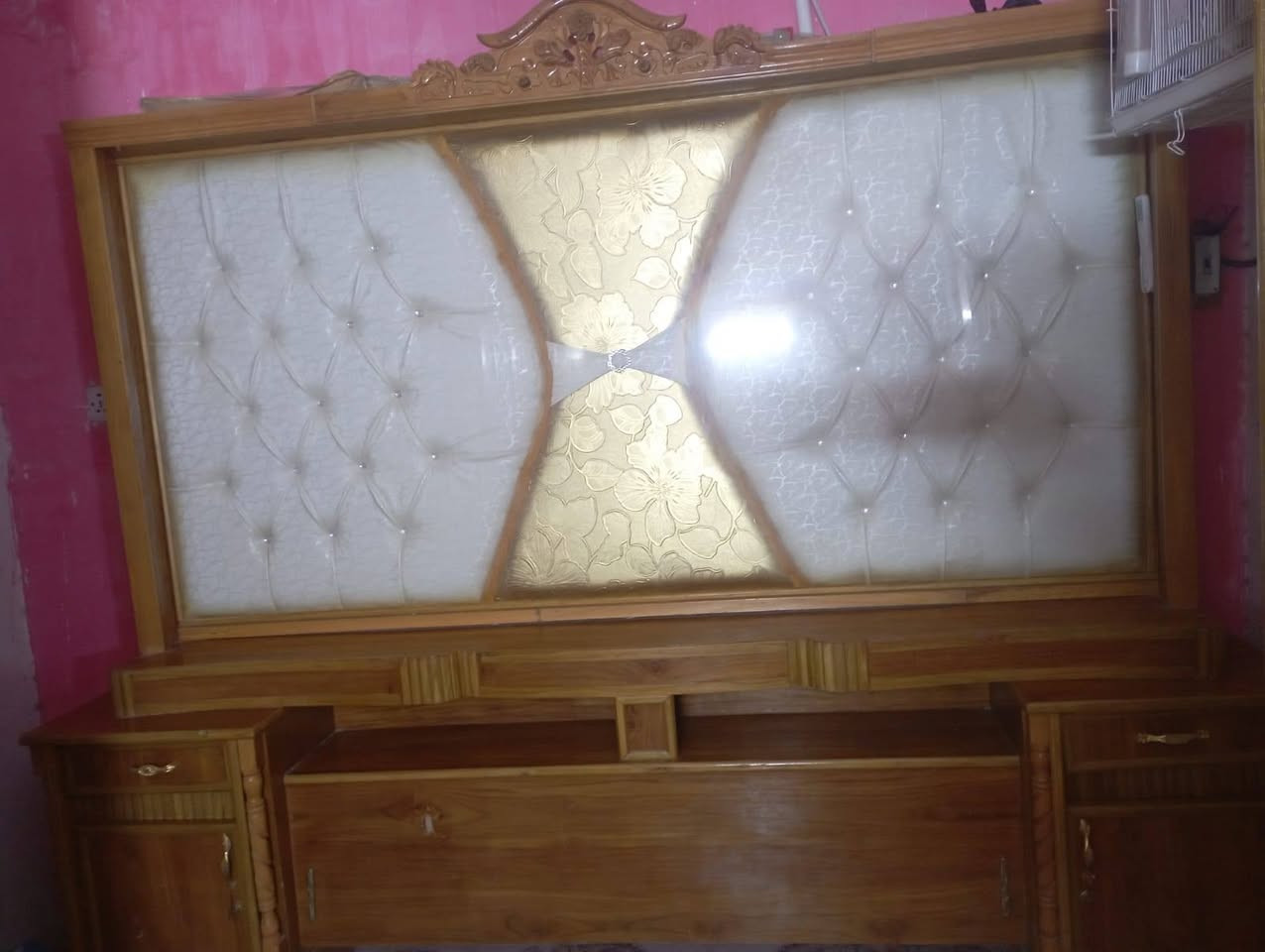 السلام عليكم غرفه اخشاب اصليه للبيع بدون جربايه السعر خاص


**إذا كنت صاحب هذا الإعلان وتريد حذفه لأي سبب، رجاءا أرسل رسالة إلى الدعم الفني**