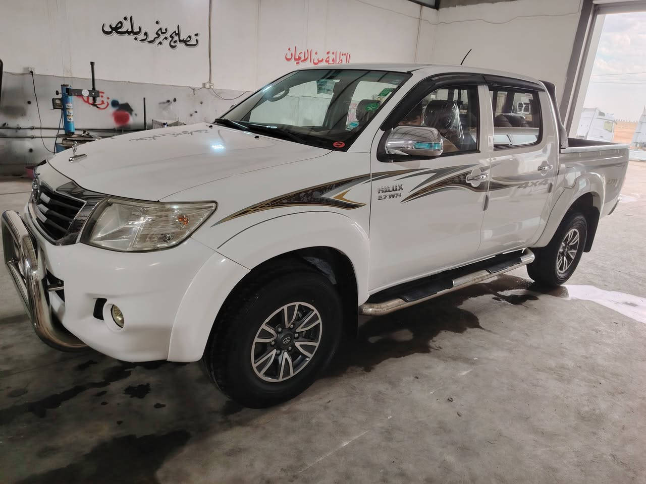 بيك مرزية موديل 2012 جديدة بمعنى الكلمه رقم سليمانية رقم و سنوية جديدة سيارة بدون قطرة صبغ مكان الموصل سعرها 210 ورقة وبيها مجال قليل موبايل ***********
